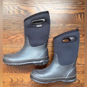 Kids Bogs Classic High Handle waterproof Boots size 3